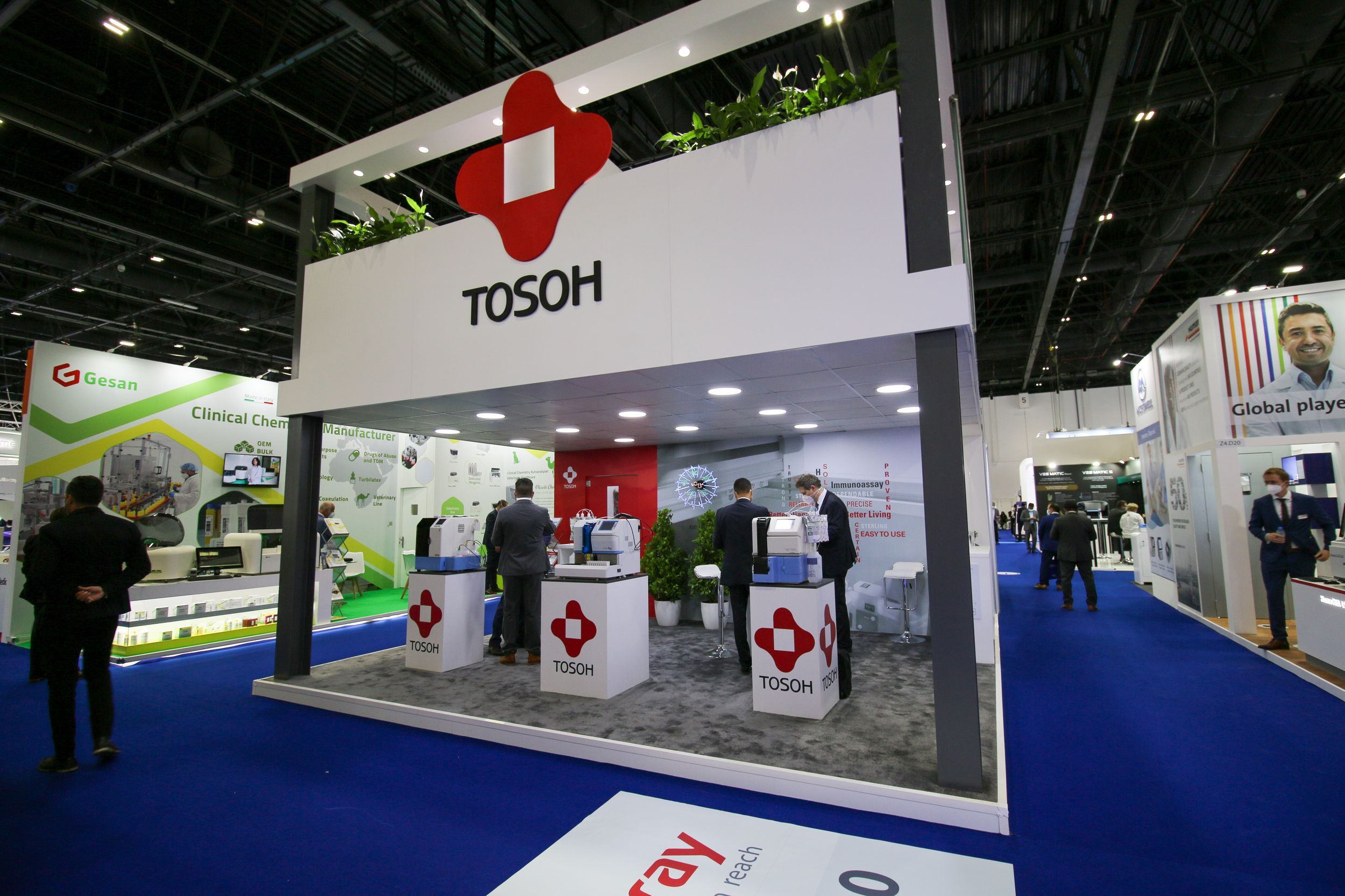 Tosoh Corporation 36 + 36 sqm exhibition stand at Medlab Middle East by Messe.ae
