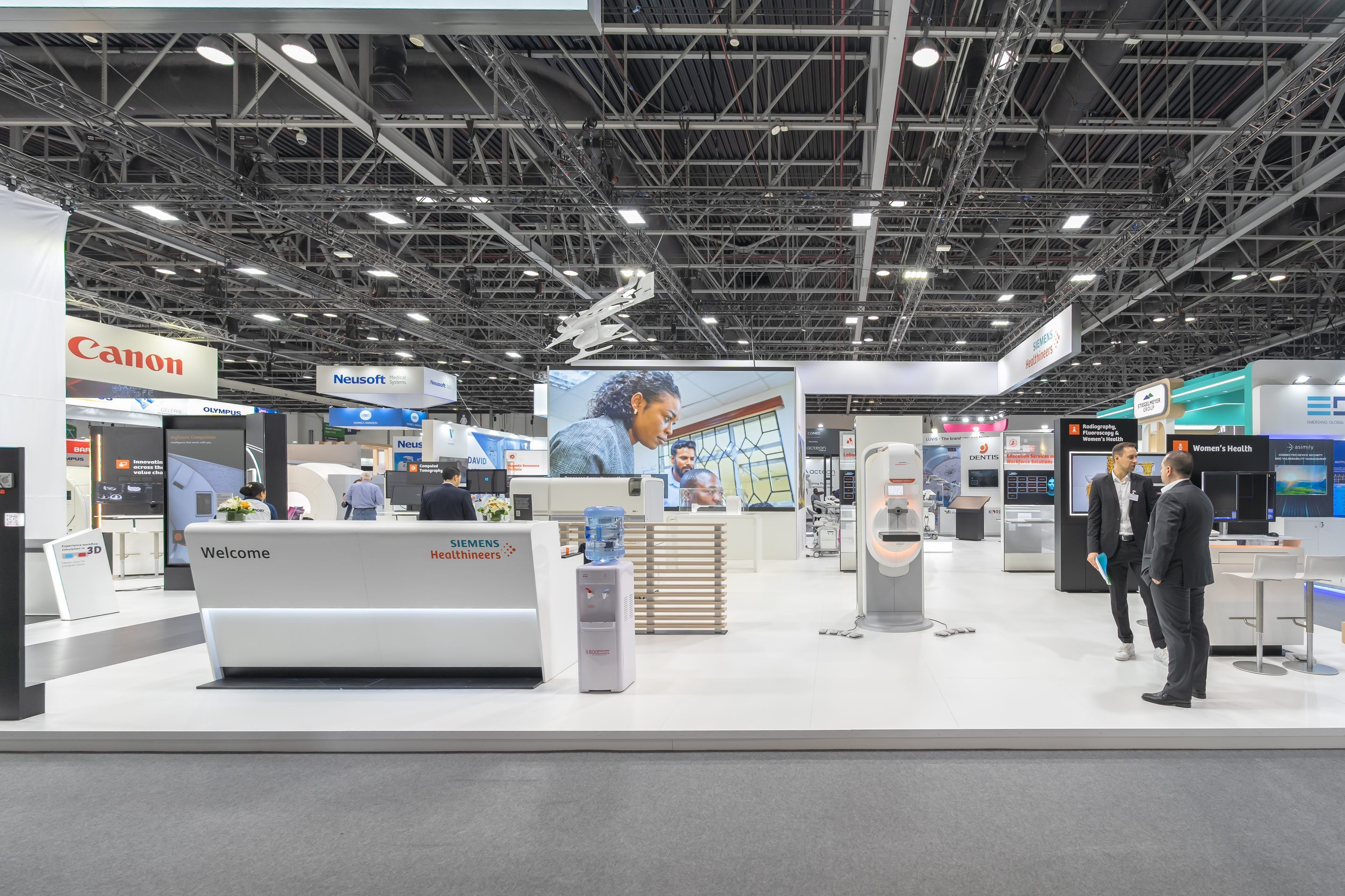 Siemens Healthineers 330 sqm exhibition stand at Arab Health by Messe.ae