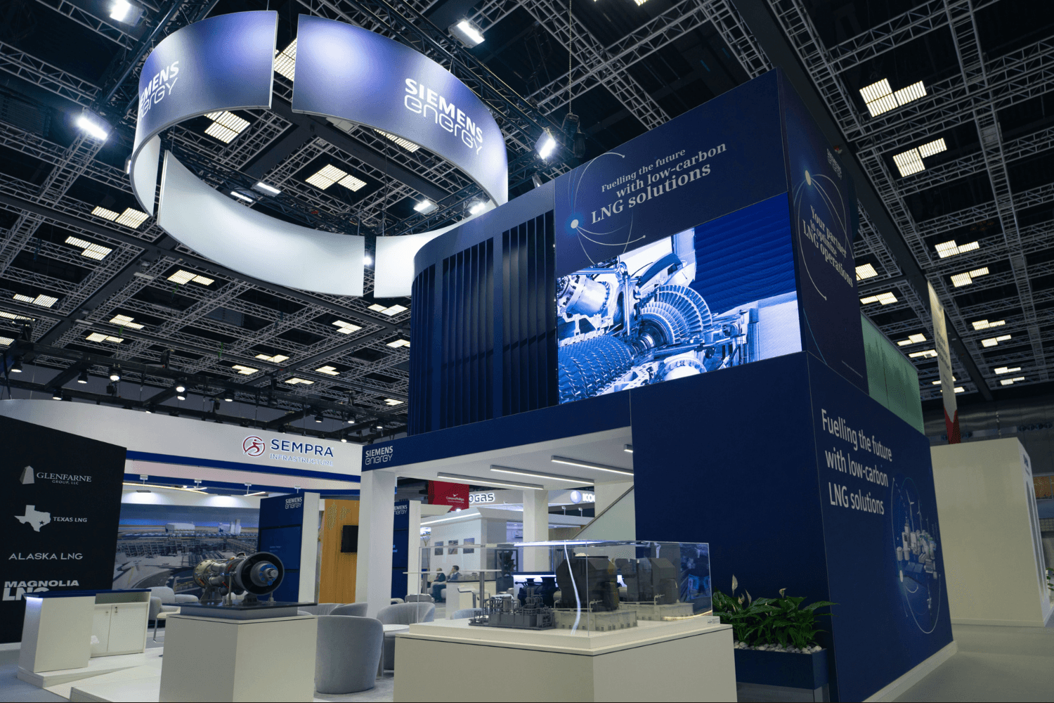 Siemens Energy 72 sqm exhibition stand at LNG by Messe.ae
