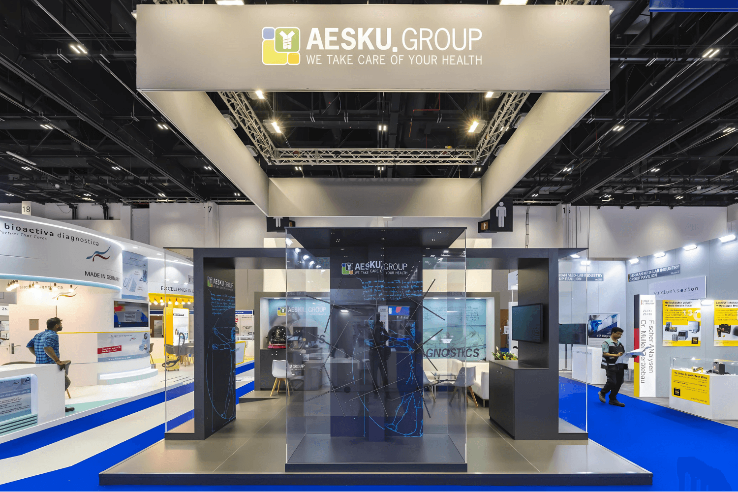 Aesku 30 sqm exhibition stand at Medlab Middle East by Messe.ae