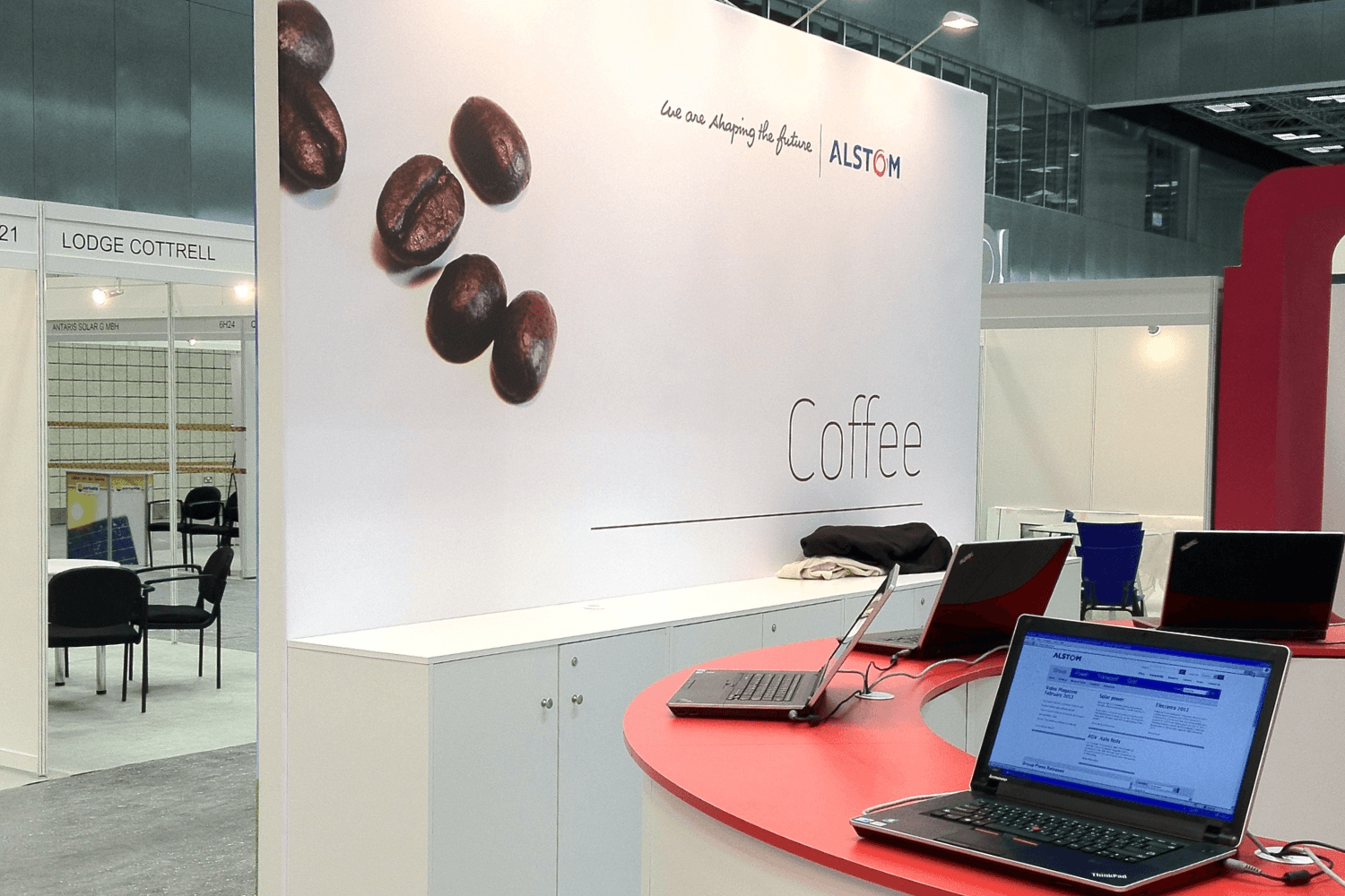 Alstom 48 sqm exhibition stand at POWERGEN International by Messe.ae