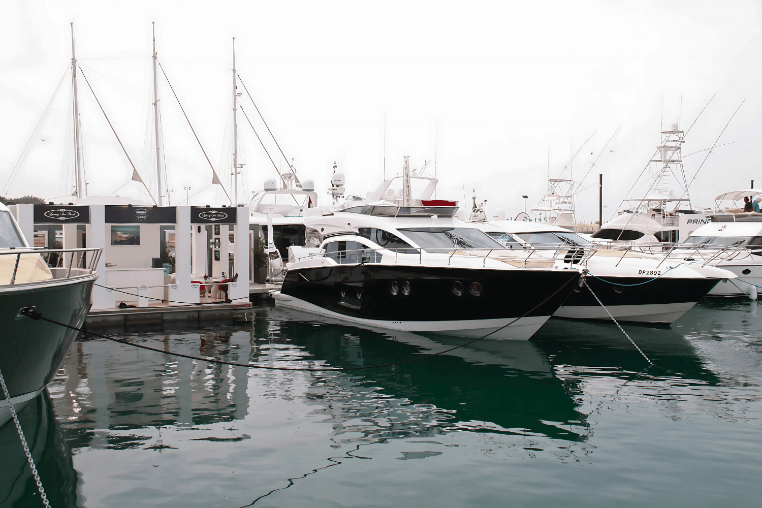 Sessa 30 sqm exhibition stand at Dubai International Boat Show by Messe.ae
