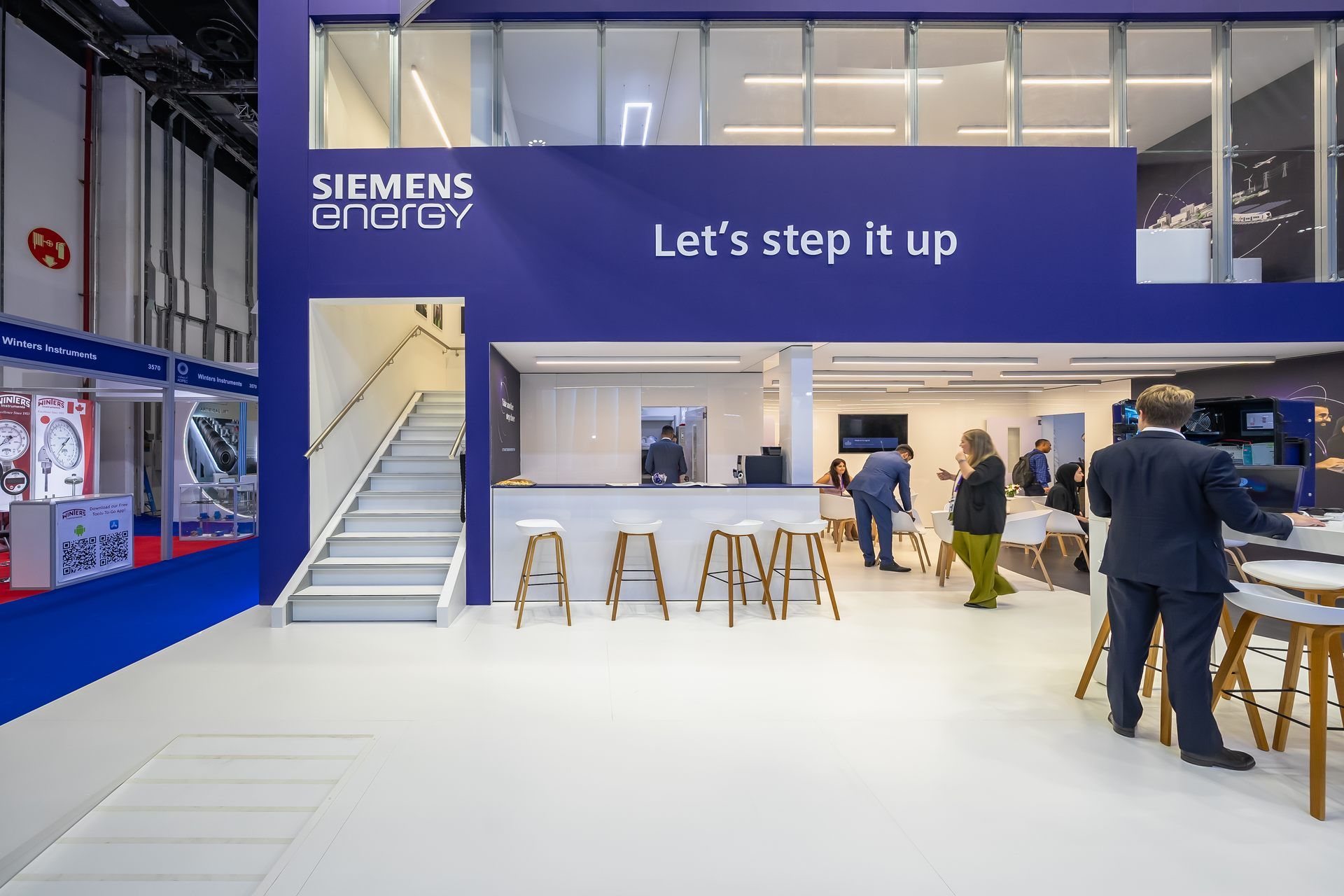 Siemens Energy 112.5 + 39 sqm exhibition stand at ADIPEC by Messe.ae