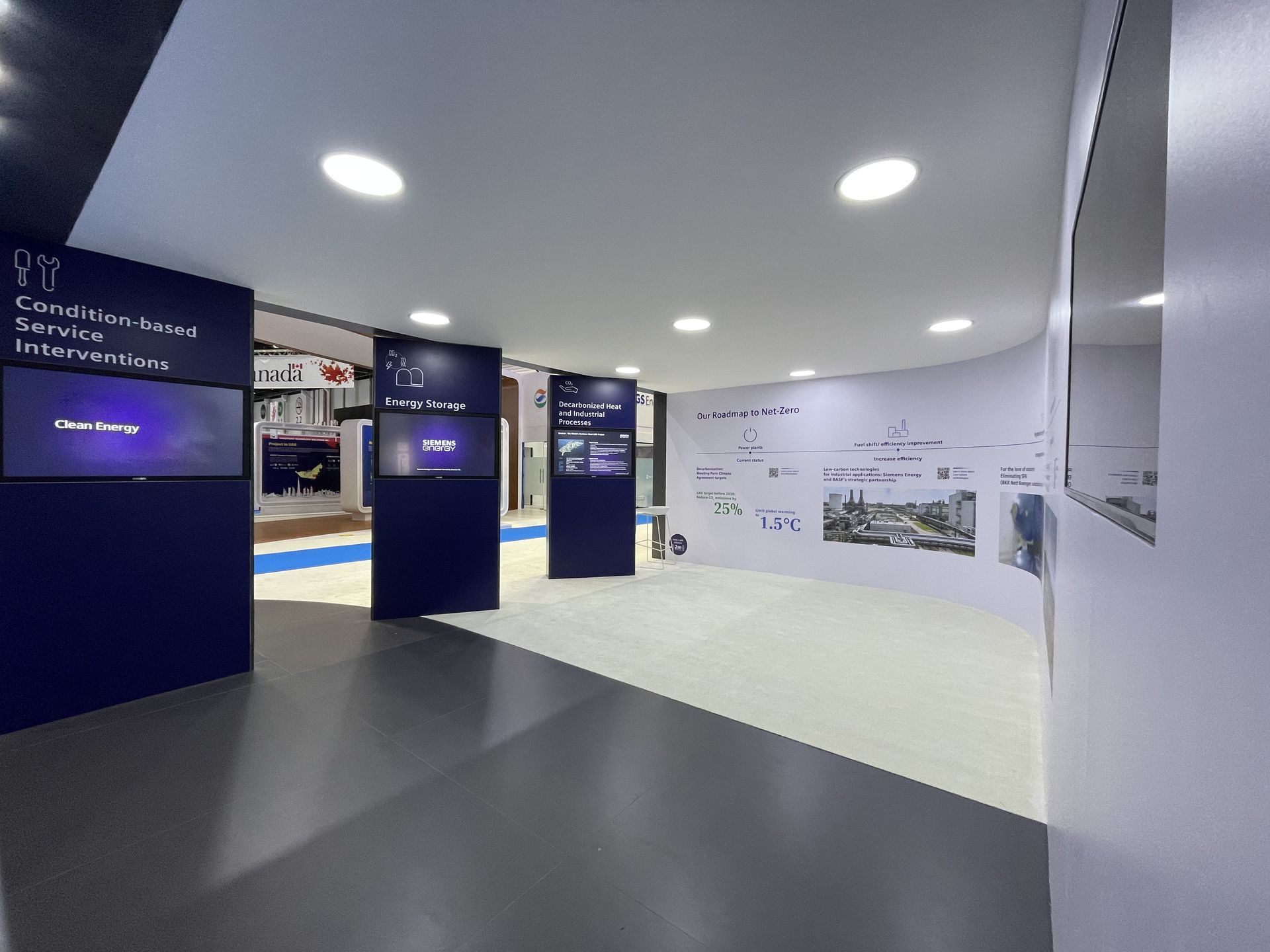 Siemens Energy 112.5 + 39 sqm exhibition stand at ADIPEC by Messe.ae