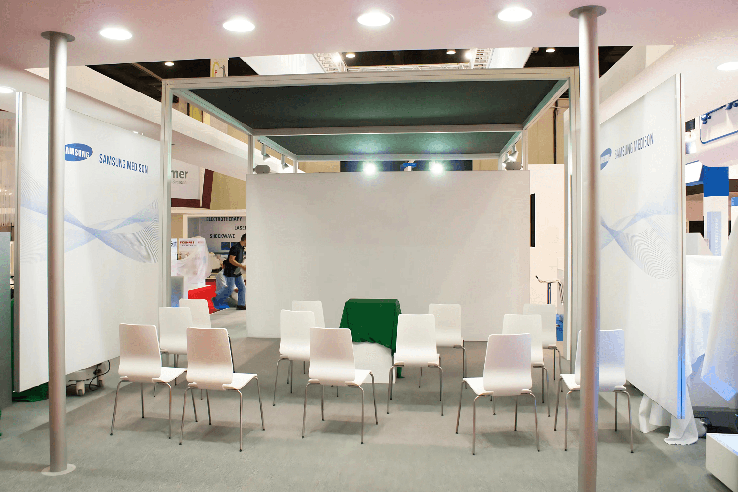 Samsung-Medison 100 sqm exhibition stand at Arab Health by Messe.ae