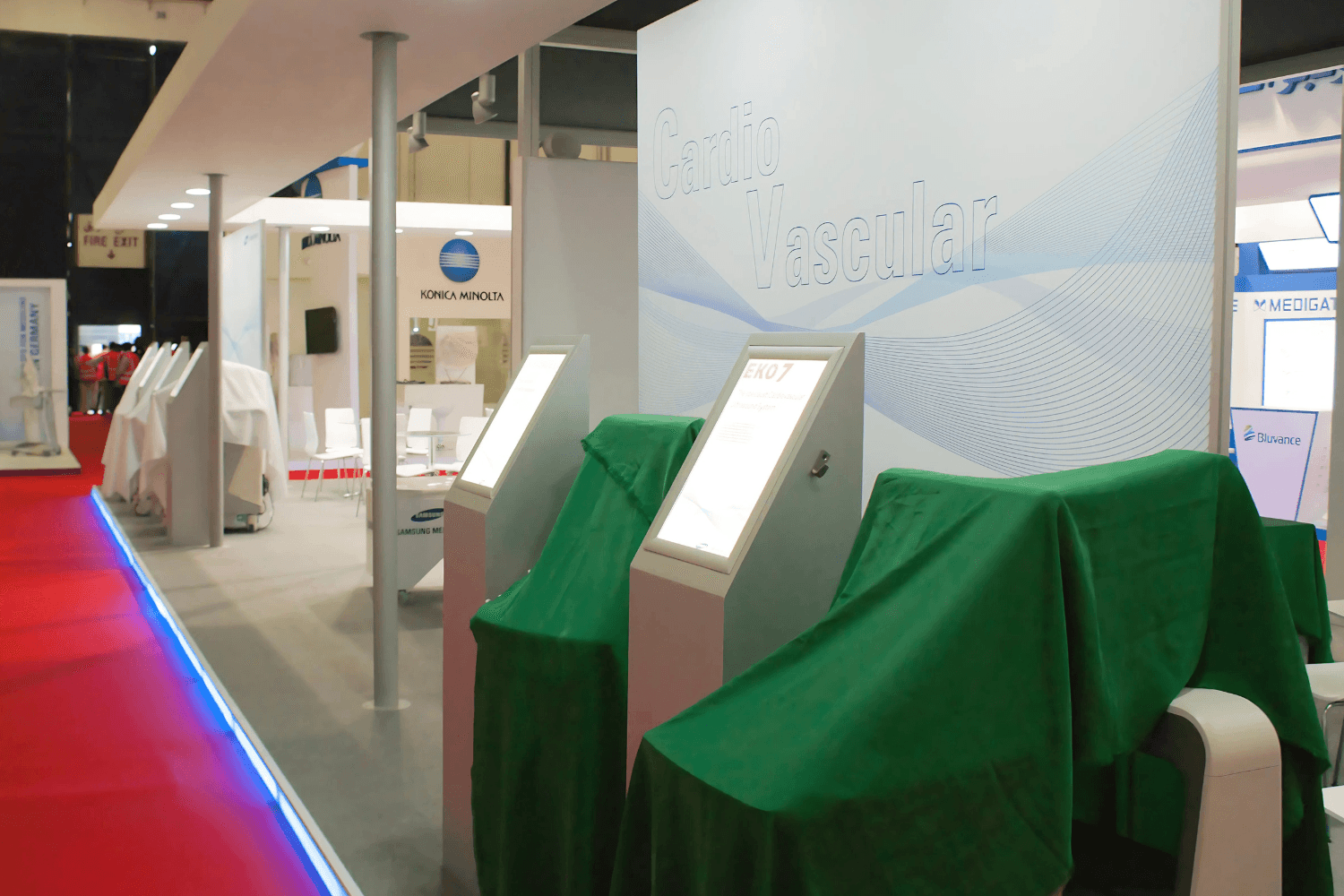 Samsung-Medison 100 sqm exhibition stand at Arab Health by Messe.ae