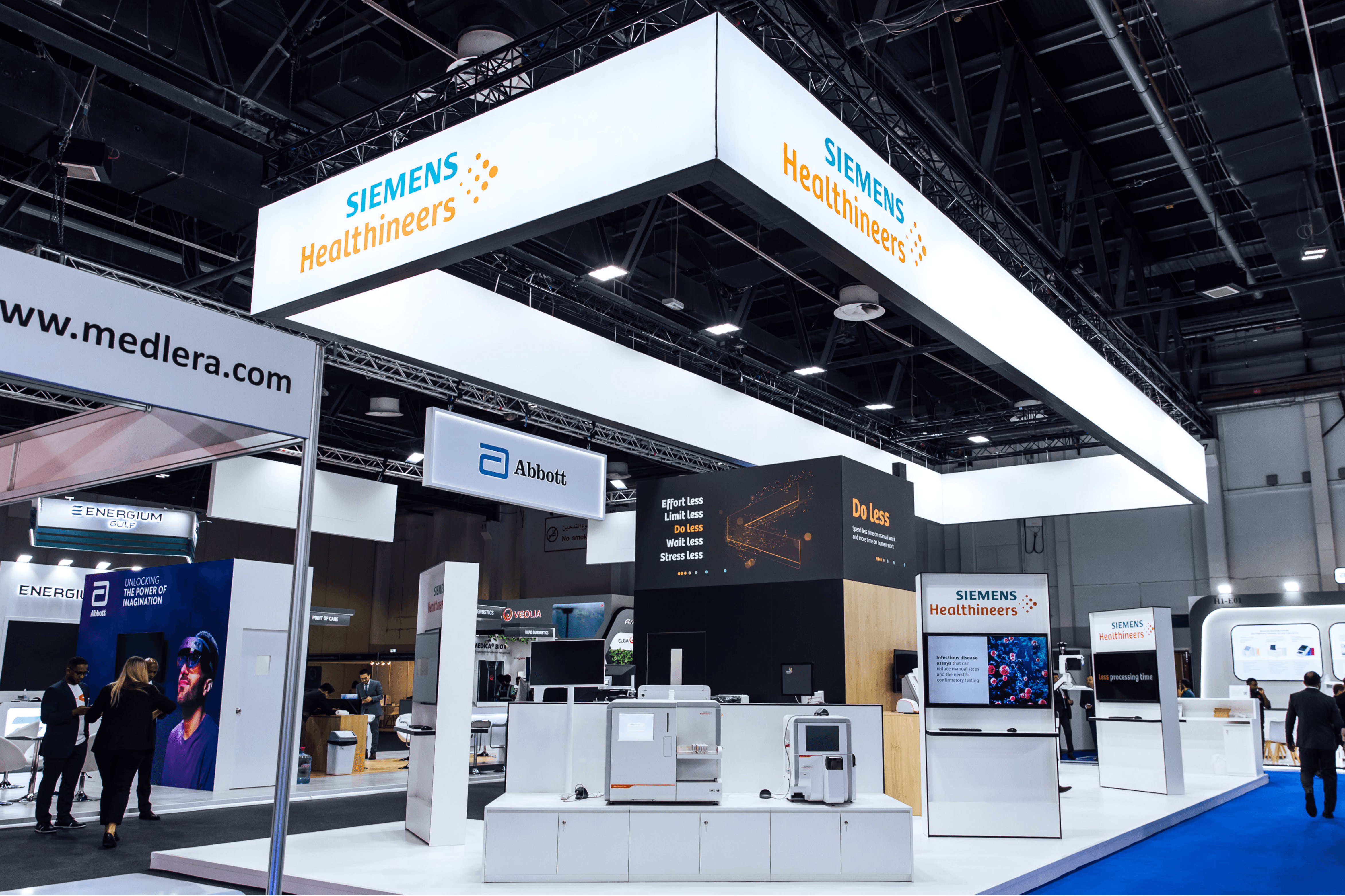 Siemens Healthineers 90 sqm exhibition stand at Medlab Middle East by Messe.ae